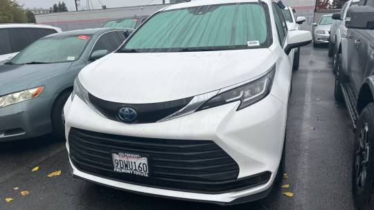 2023 Toyota Sienna