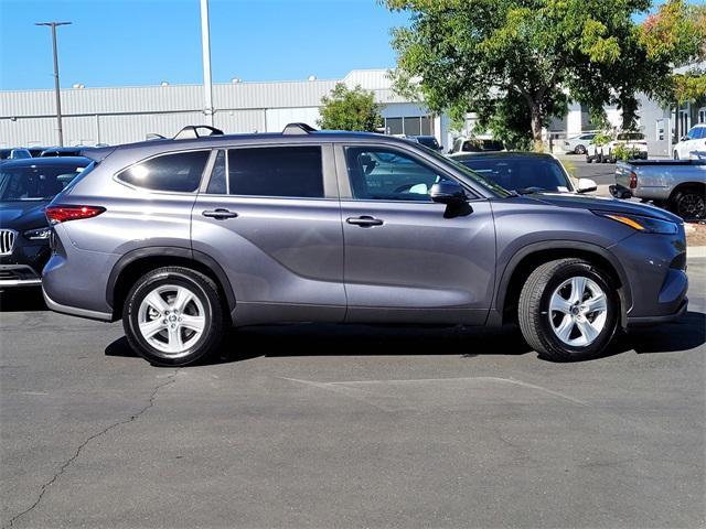 2023 toyota highlander l