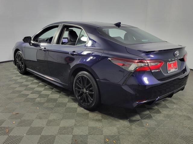 2022 toyota camry se
