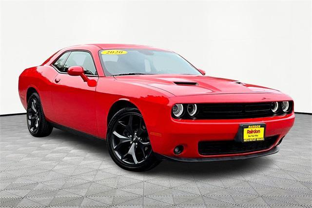 2020 dodge challenger sxt