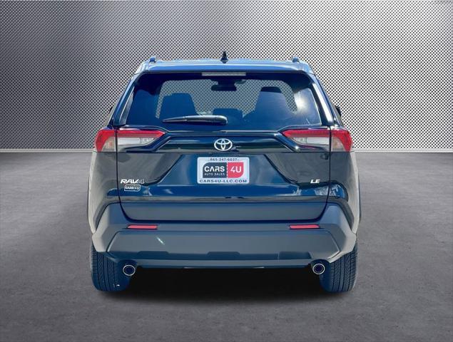 2021 toyota rav4 le