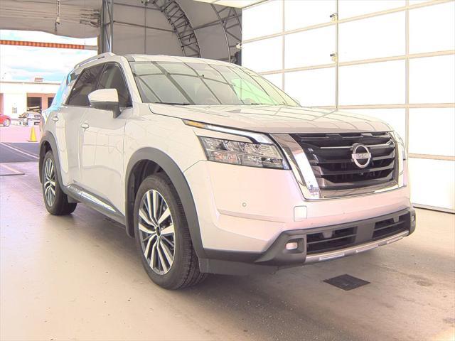 2022 nissan pathfinder platinum 4wd