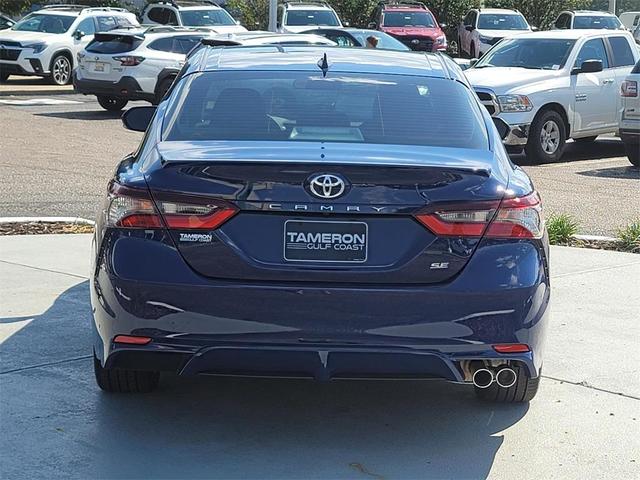 2023 toyota camry se