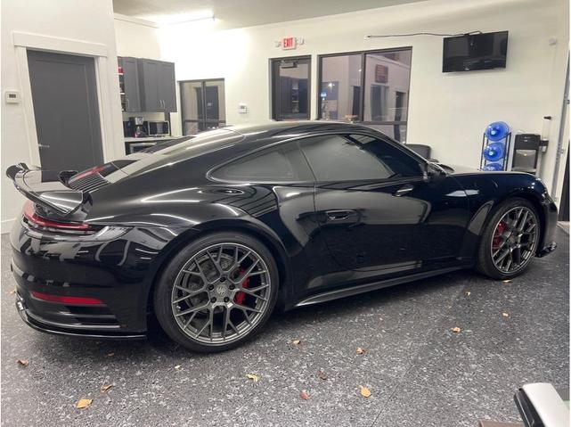 2021 porsche 911 carrera