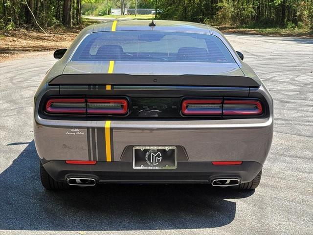 2022 dodge challenger gt