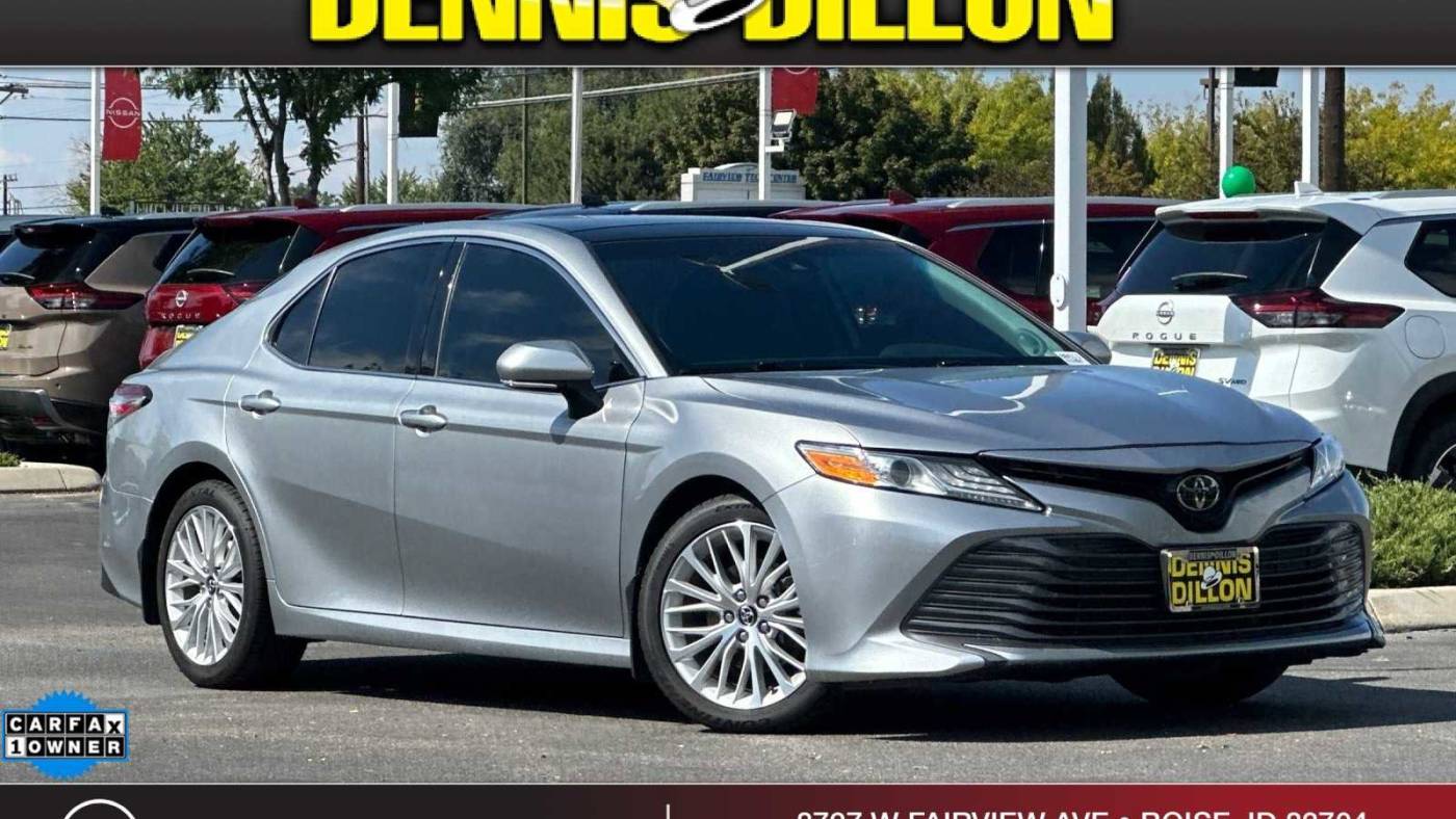 2020 toyota camry xle