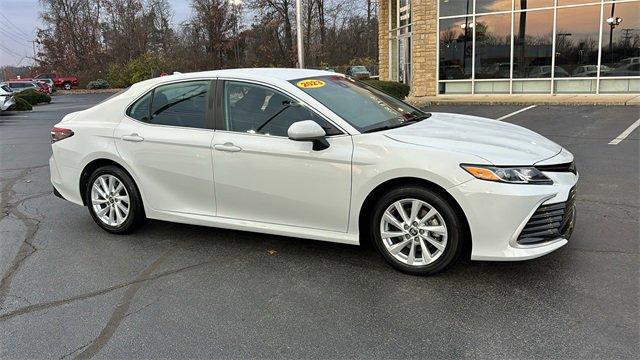 2023 toyota camry le
