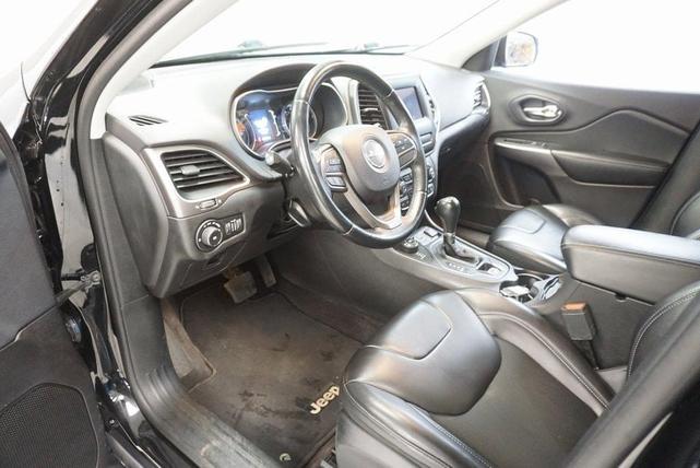 2019 jeep cherokee latitude plus