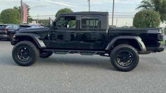 2022 jeep gladiator sport