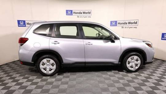 2020 subaru forester base