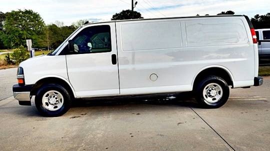 2018 chevrolet express 2500
