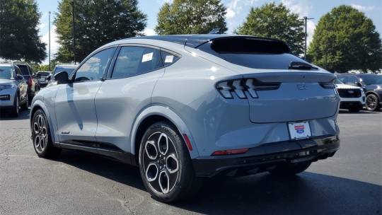 2024 Ford Mustang Mach-E gt
