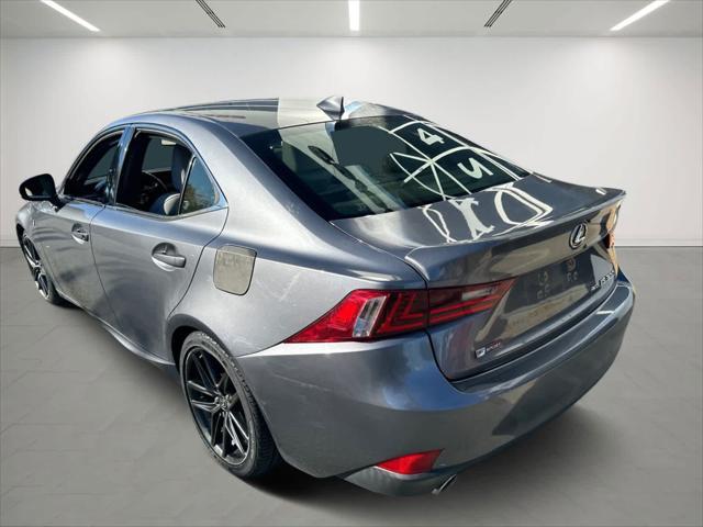 2016 lexus is 300 base