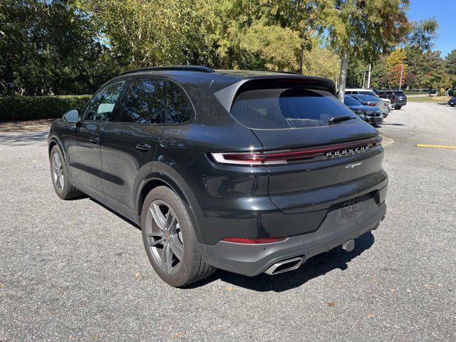 2024 porsche cayenne base