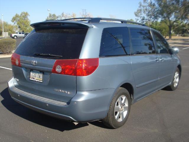 2008 toyota sienna xle