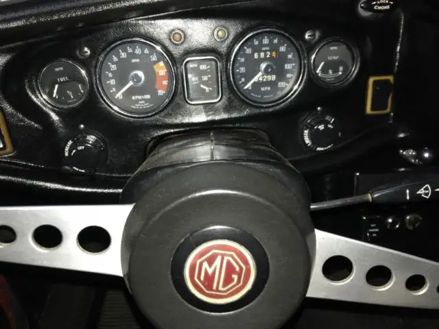classic 1970 mgb – must sell!