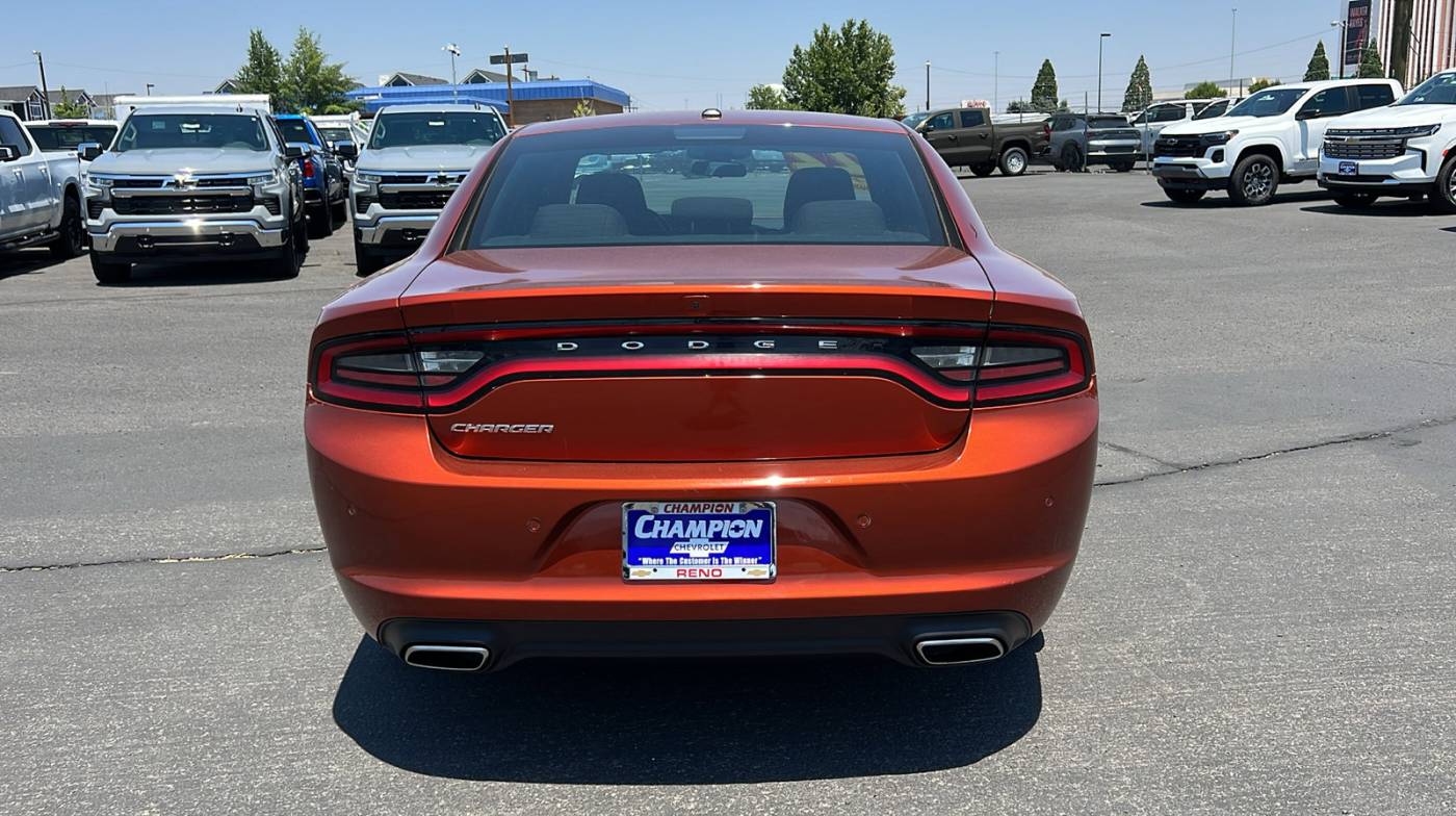 2022 dodge charger sxt