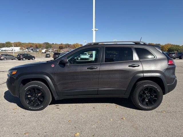 2021 jeep cherokee trailhawk