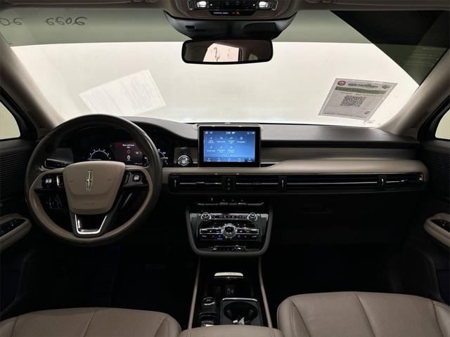 2022 lincoln corsair standard
