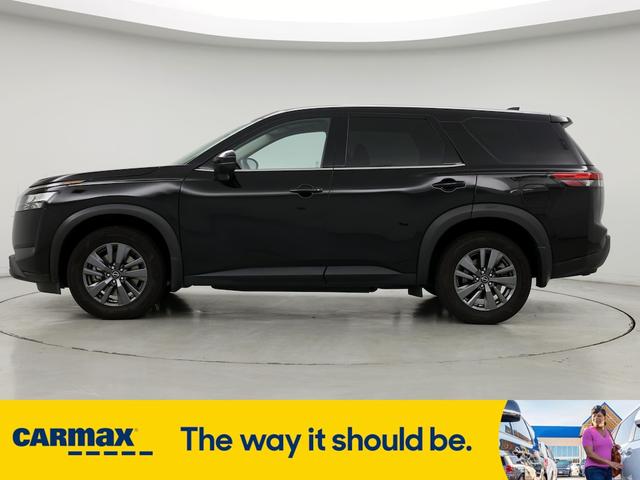 2023 nissan pathfinder s