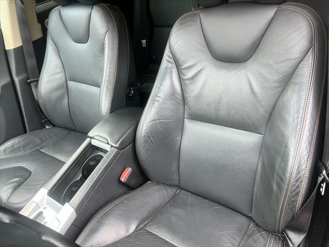 2010 volvo xc60 awd 4dr 3.0t