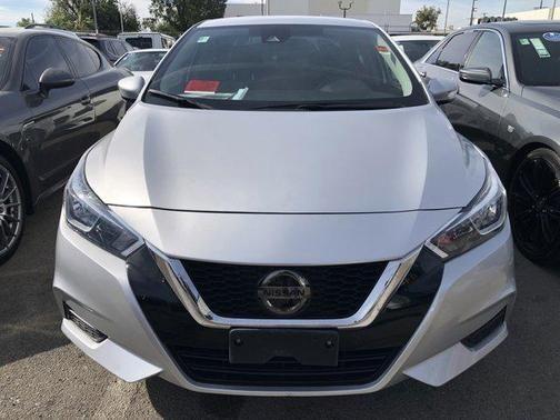 2021 nissan versa