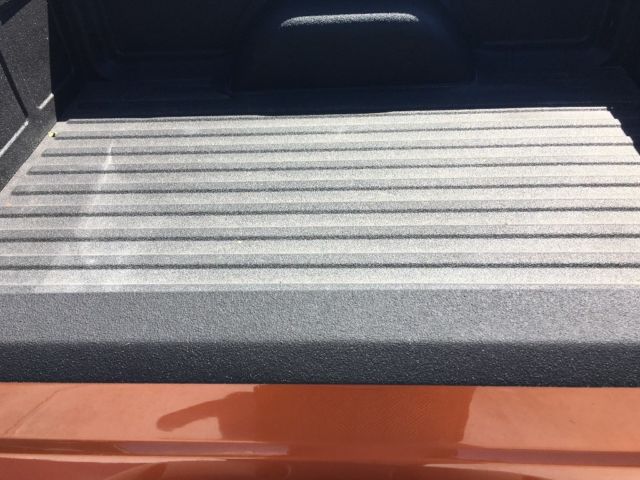 1989 jeep comanche / 01 cherokee no reserve nr
