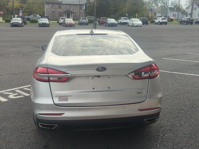 2019 ford fusion se