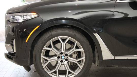 2022 BMW X7
