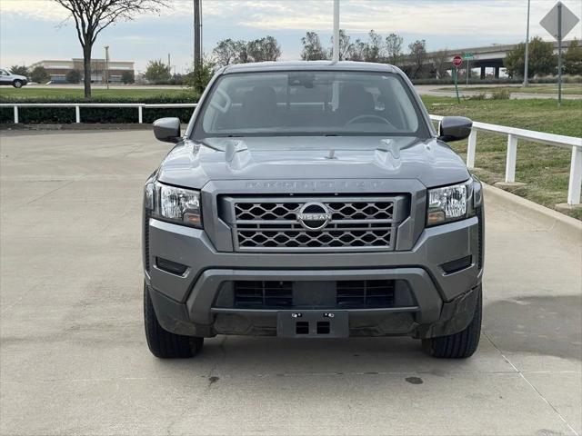 2022 nissan frontier sv