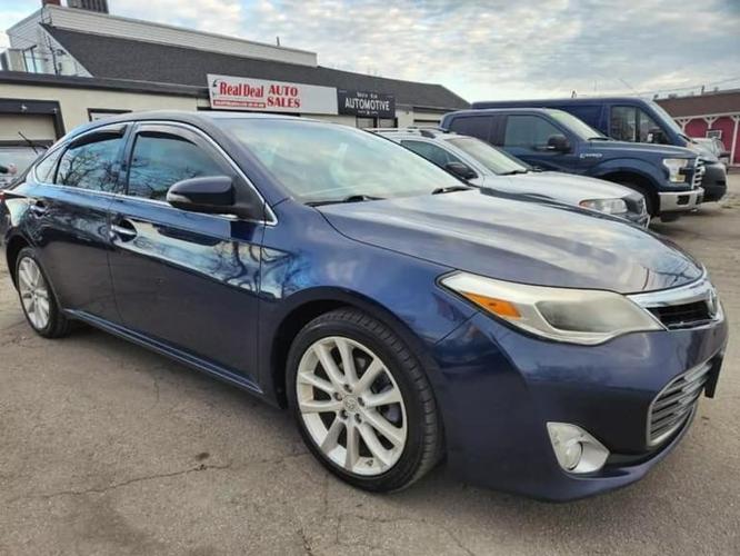 2013 toyota avalon xle sedan 4d in manchester, new hampshire