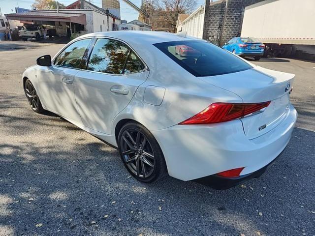 2018 lexus is 300 base