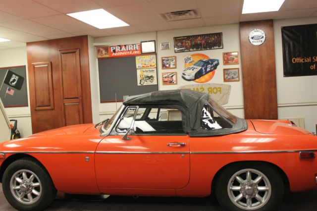 1973 mgb roadster - great weekend car