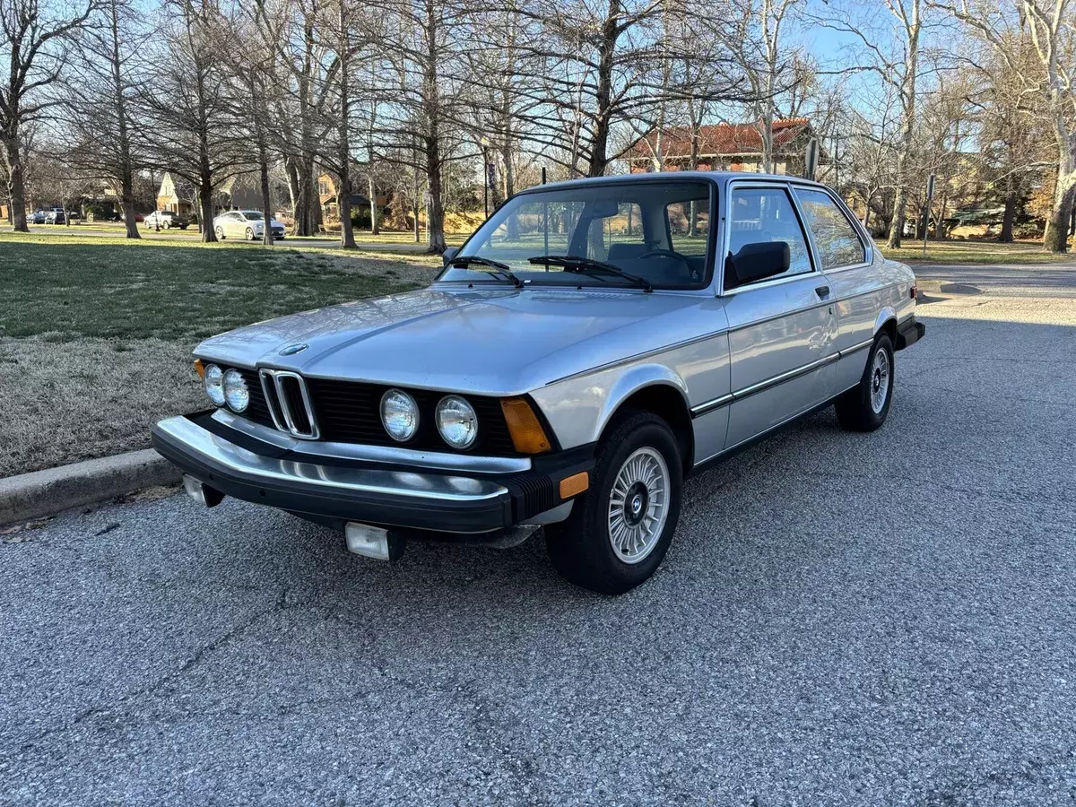 1983 bmw 320i sedan blue i
