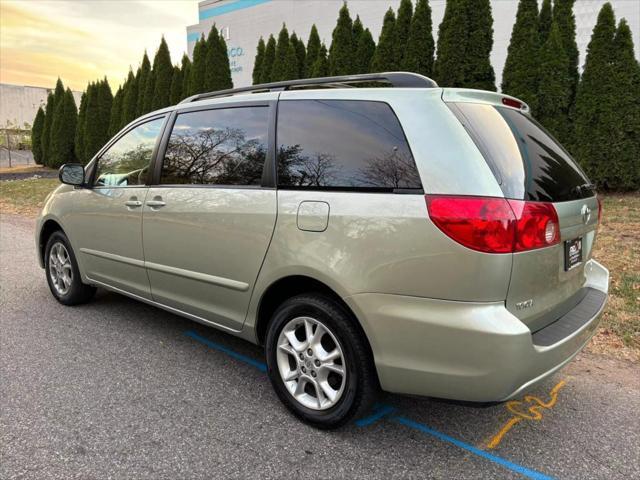 2006 toyota sienna le