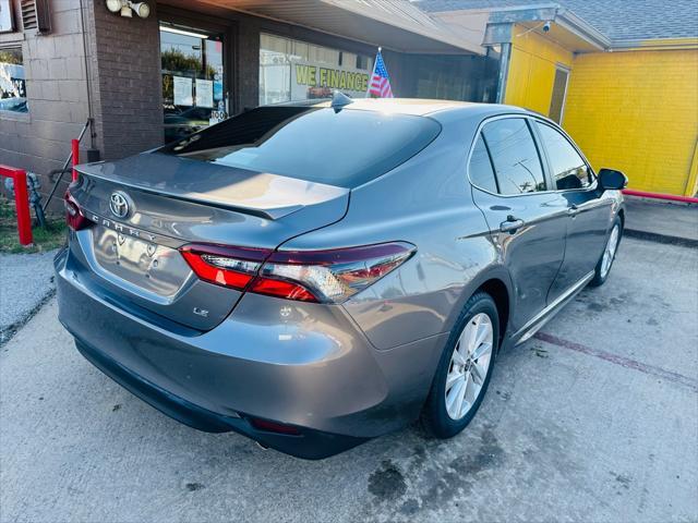2021 toyota camry le