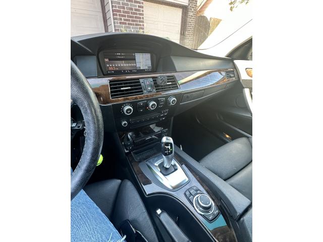 2009 bmw 528 xi