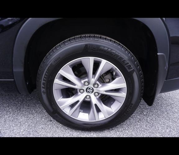 used 2016 toyota highlander le plus v6 berlin, md 21811 for sale in berlin, maryland