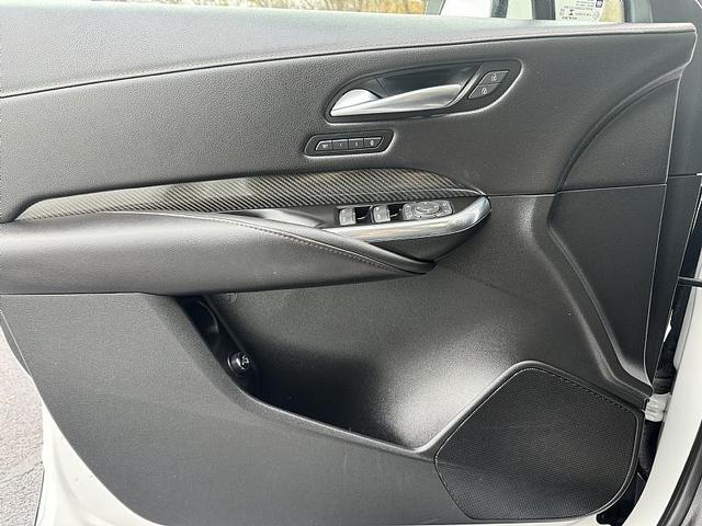 2022 cadillac xt4 sport