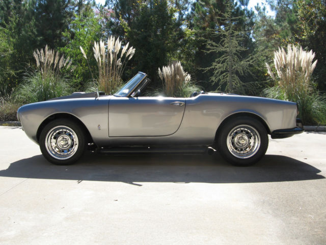 1958 alfa romeo guilietta spider hot rod