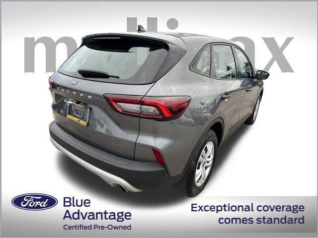 2023 ford escape se