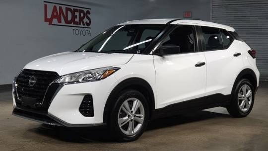 2023 nissan kicks s