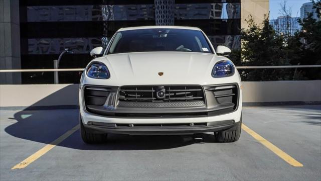 2024 porsche macan base