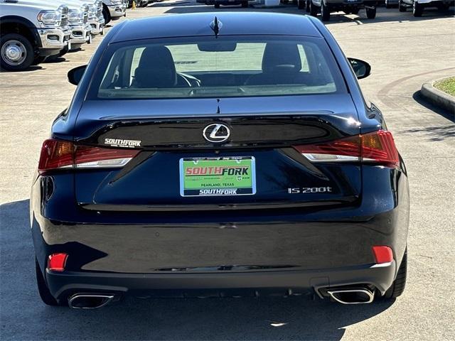 2017 lexus is 200t base