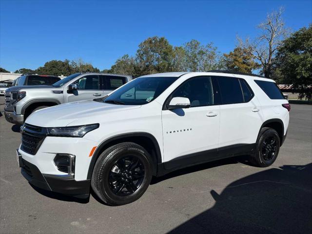 2023 chevrolet traverse lt cloth
