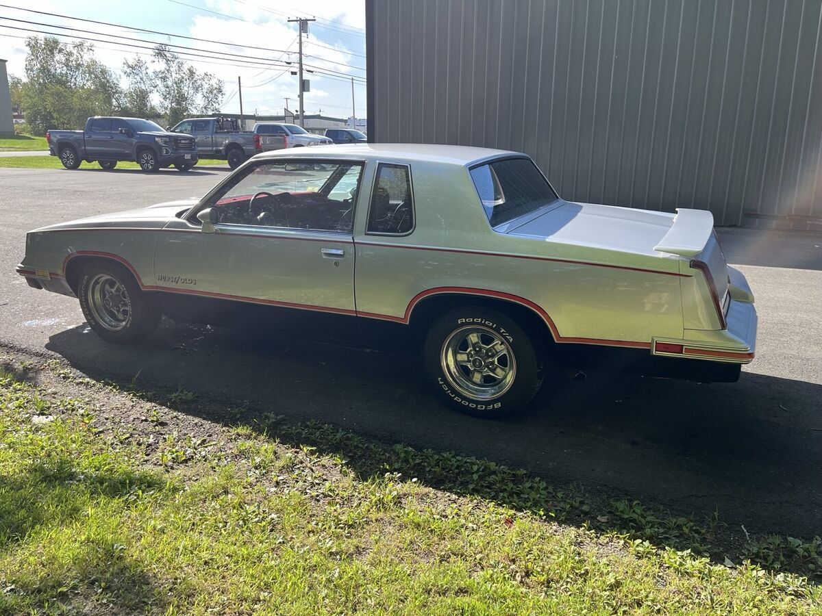 1984 oldsmobile cutlass calais coupe grey hurst/olds