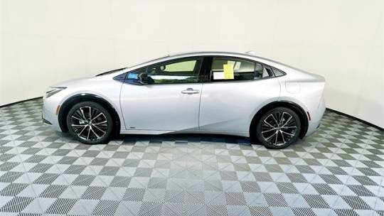 2024 Toyota Prius