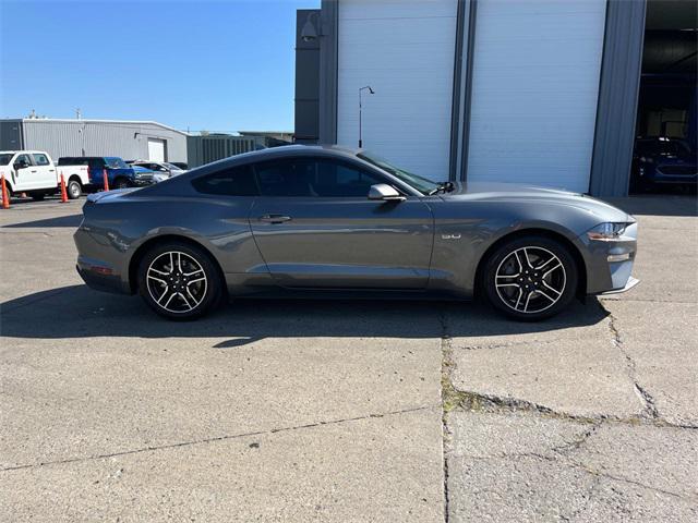 2021 ford mustang gt