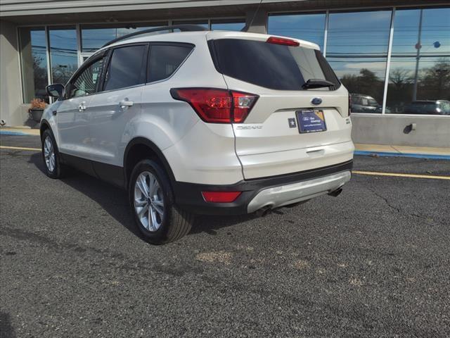 2019 ford escape sel