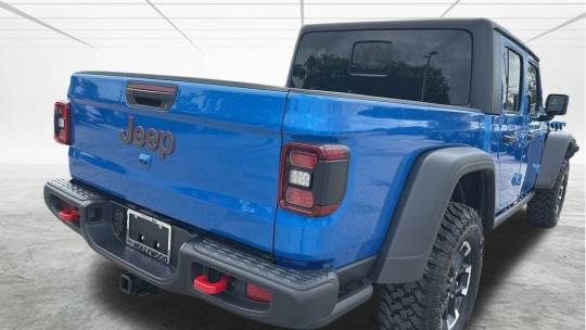 2024 Jeep Gladiator